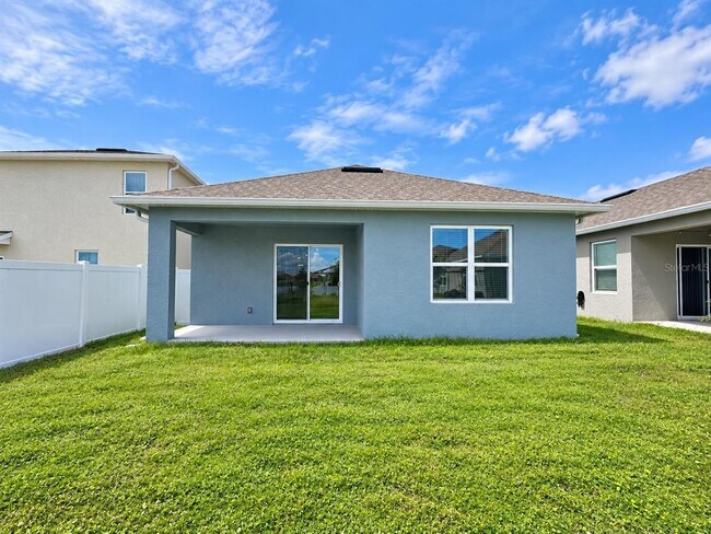 Building Photo - 1713 Southfork Dr