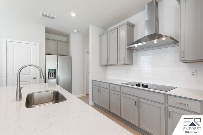 Building Photo - 221 Montgomery Ct