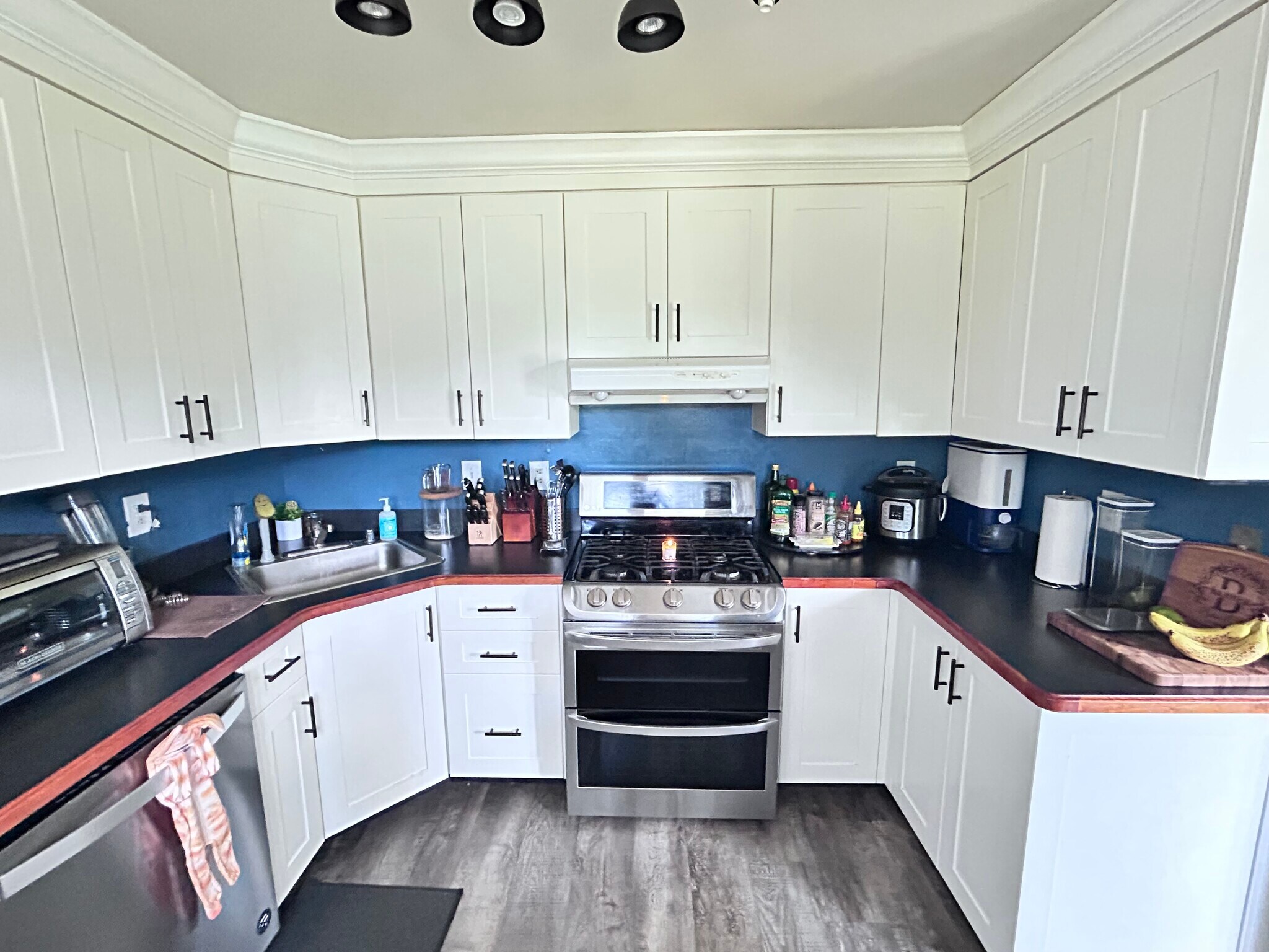 Building Photo - 638 Oakland Hills Dr