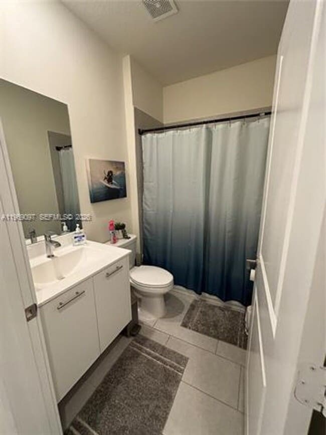 Building Photo - 8167 NW 41st St