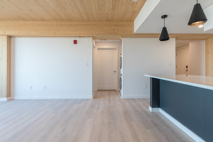 Building Photo - 29 Lenox St