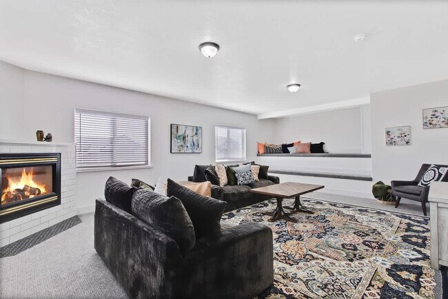 Building Photo - 4611 S Merrivale Pl