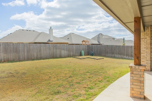 Building Photo - 3320 NW 187th Terrace