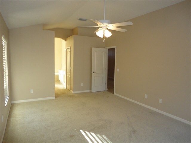 Building Photo - 9827 White Barn Way