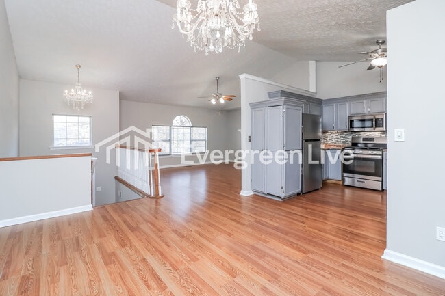 Building Photo - 4204 Sterling Pointe Dr