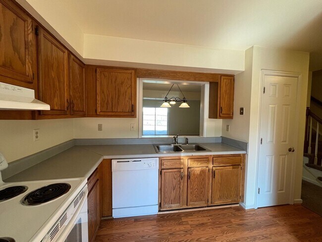 Building Photo - 8704 Hermitage Trace Cir