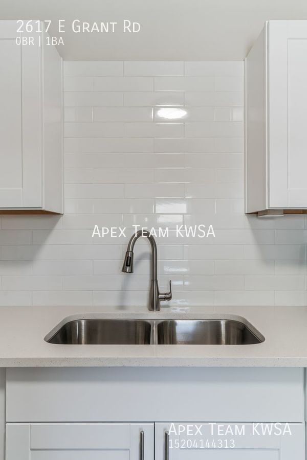 Building Photo - 2617 E Grant Rd