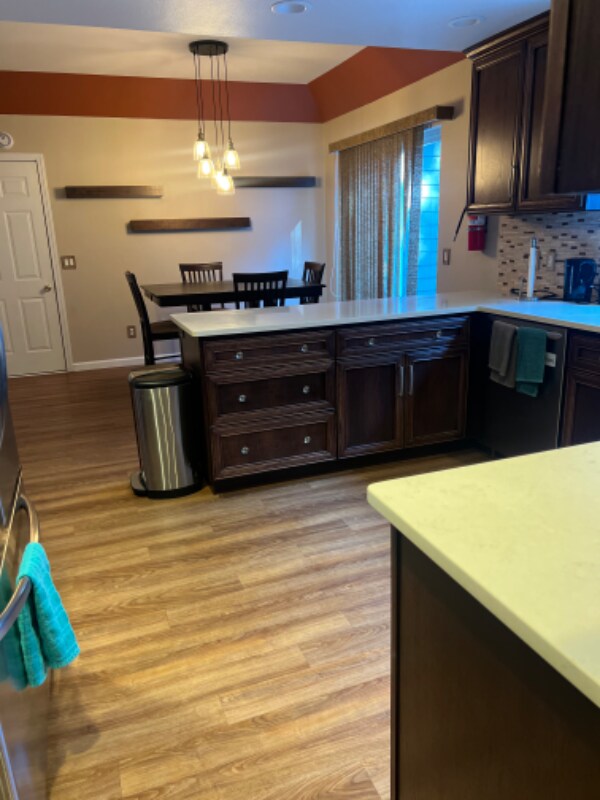 Building Photo - 723 N 8th St