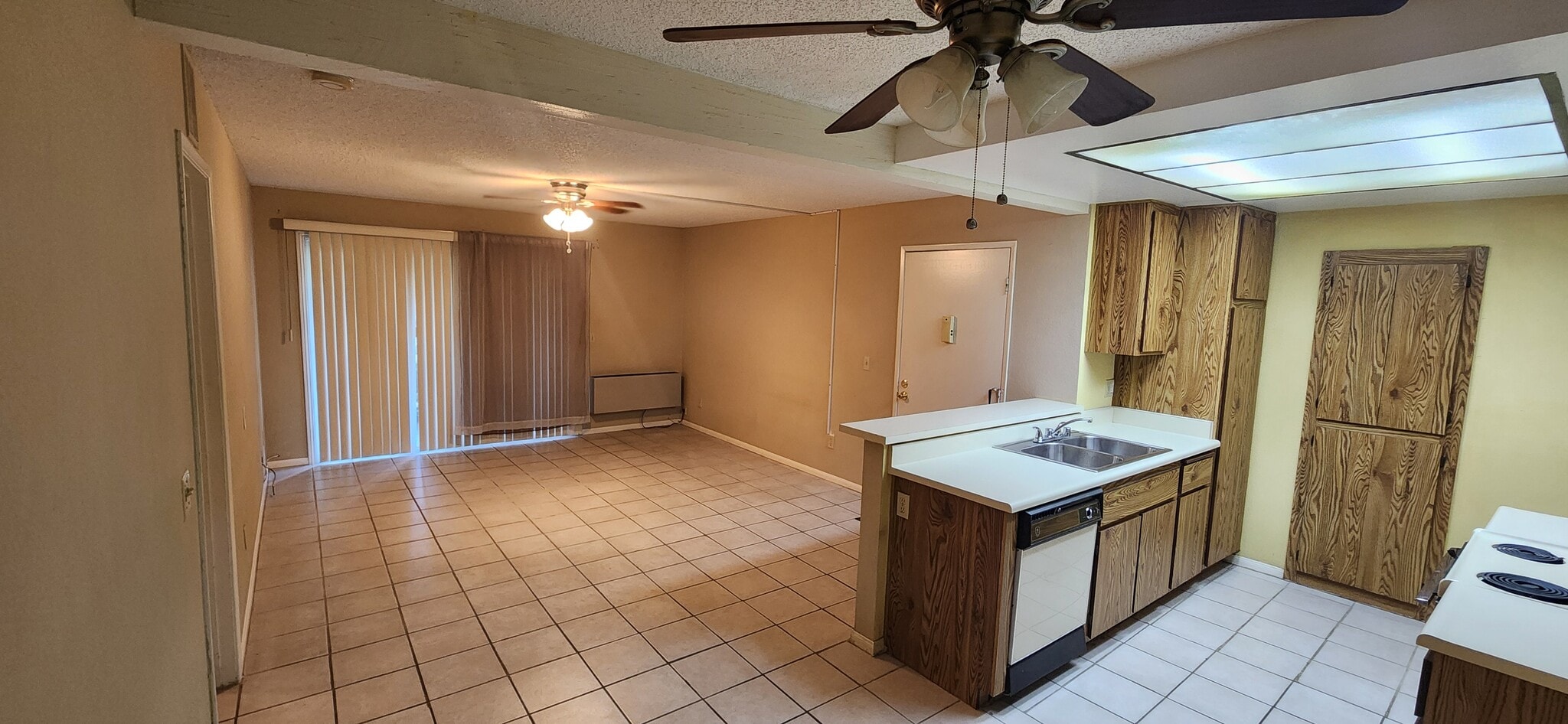 Building Photo - 3535 Banbury Dr