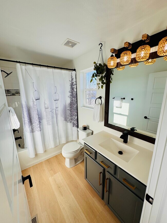 Building Photo - 18065 E 107th Pl