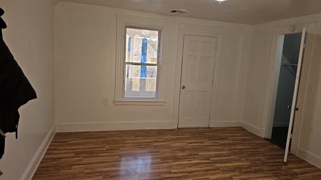 Building Photo - 320 Willow St
