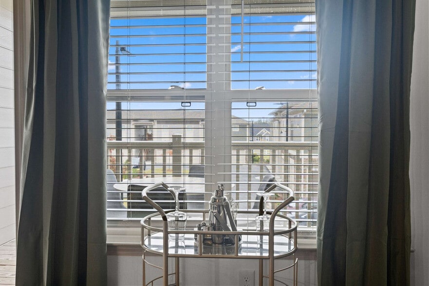 Building Photo - 19025 Carsen Grace Ct