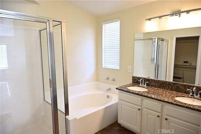 Building Photo - 26320 Antonio Cir