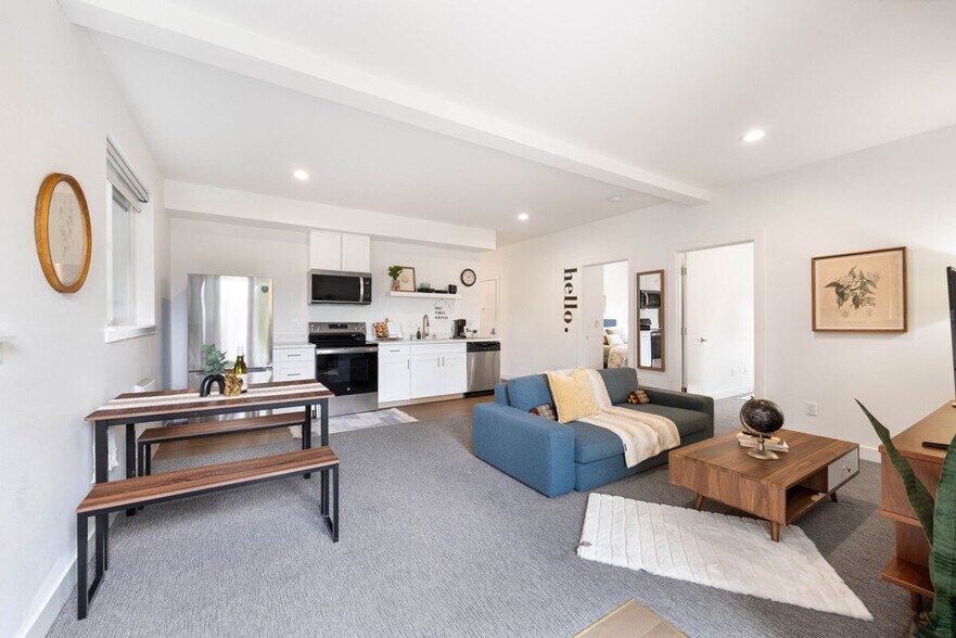 Building Photo - 3826 Meridian Ave N