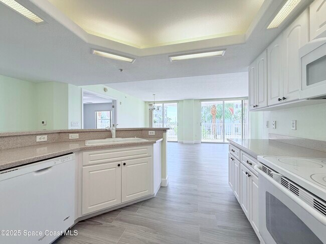 Building Photo - 8922 Laguna Ln