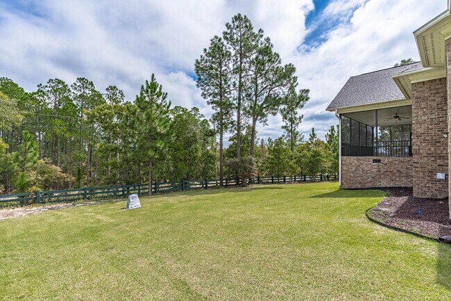 Building Photo - 213 Yellow Jasmine Dr