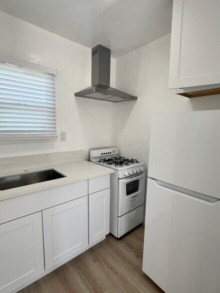 Building Photo - 4237 S Centinela Ave