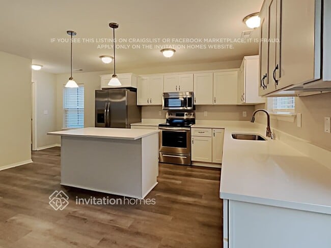 Building Photo - 19512 99th St Ct E