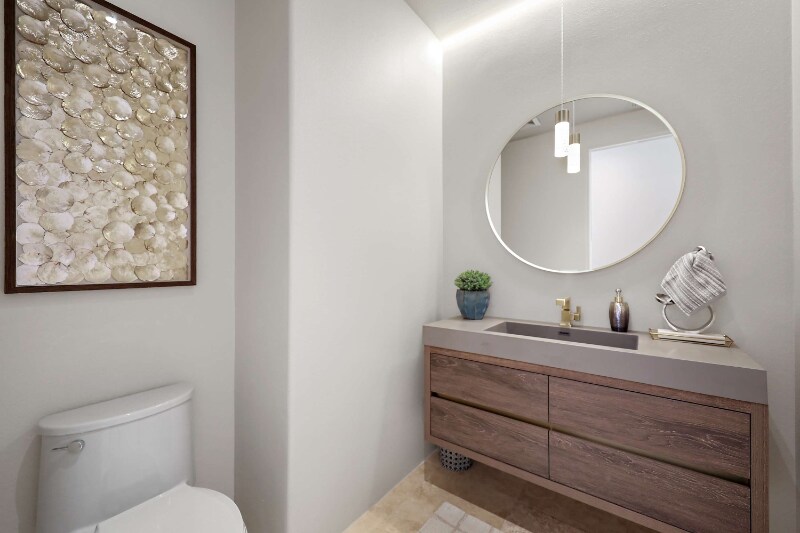 Building Photo - 50070 Vía De Moda