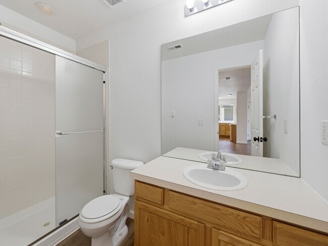 Building Photo - 5225 White Willow Dr