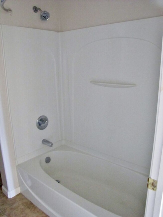 Building Photo - 4BR/2BA/2CG, 1889 sq.ft. home in Copper Sk...