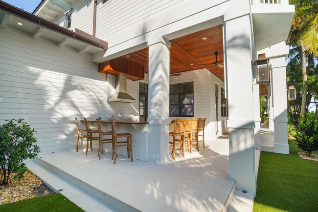 Building Photo - 19471 Harbor Rd S