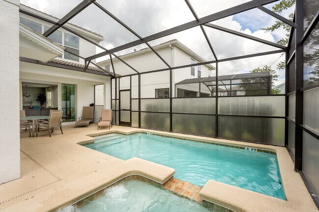 Building Photo - 4702 Sleepy Hollow Dr