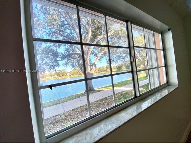 Building Photo - 3670 N 56th Ave