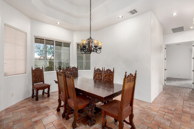 Catalina Foothills 4 bedroom 4 bath Home located in prestigious Canyon Ridge. 270-degree VIEWS! - 4667 N Rocky Crest Plz