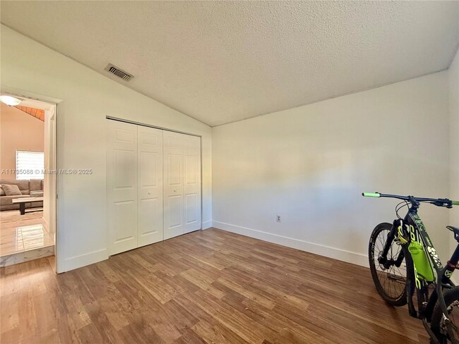 Building Photo - 10802 SW 142nd Ct