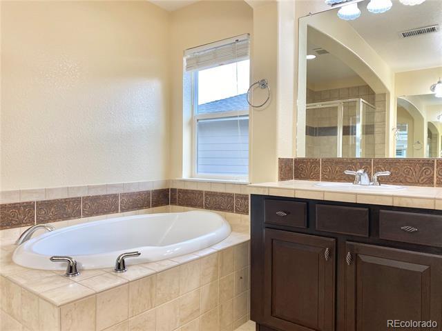 Building Photo - 10786 Glengate Cir
