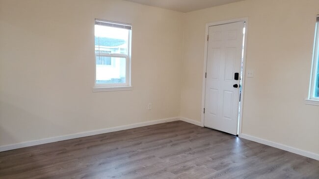 Building Photo - New Single-Family Home in McKinleyville- P...