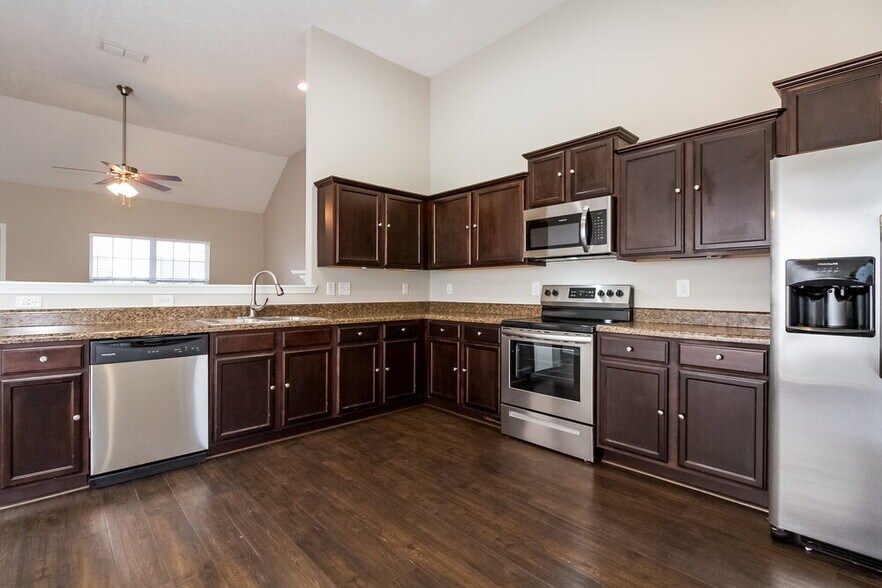 Building Photo - 9205 Thomason Trail