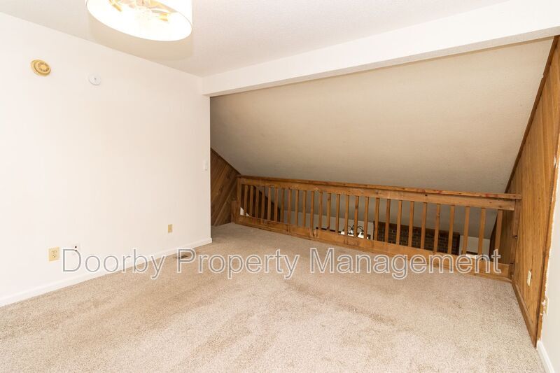 Building Photo - 311 Gardner St