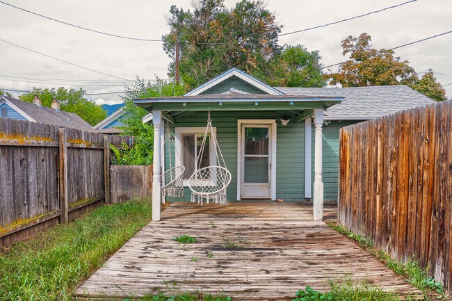 Building Photo - 714 1/2 S Tejon St