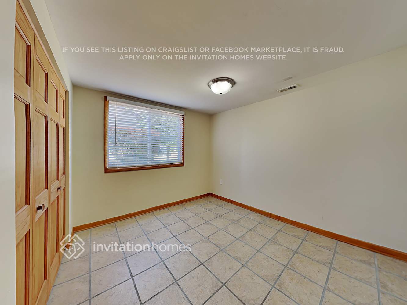 Building Photo - 327 Hemlock Ave