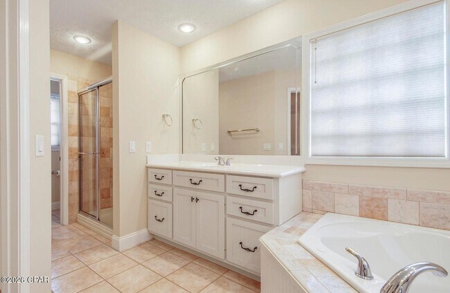 Building Photo - 103 Parkview Xing