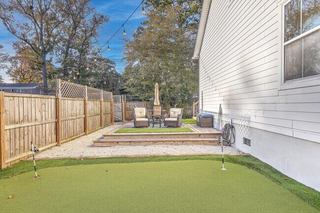 Building Photo - 1175 Leesville St