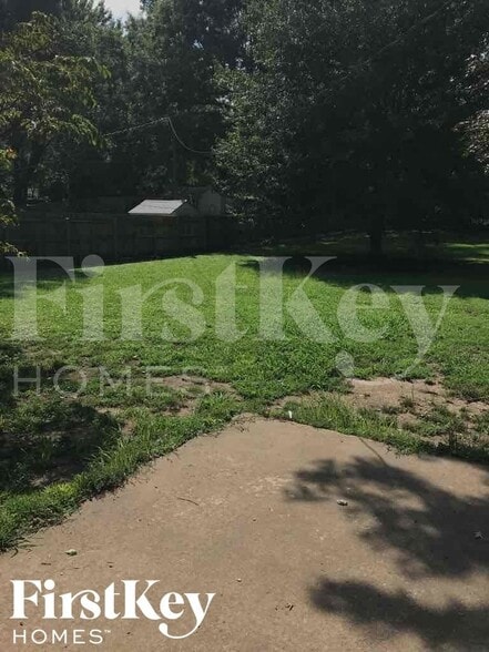 Building Photo - 5436 Woodson Rd