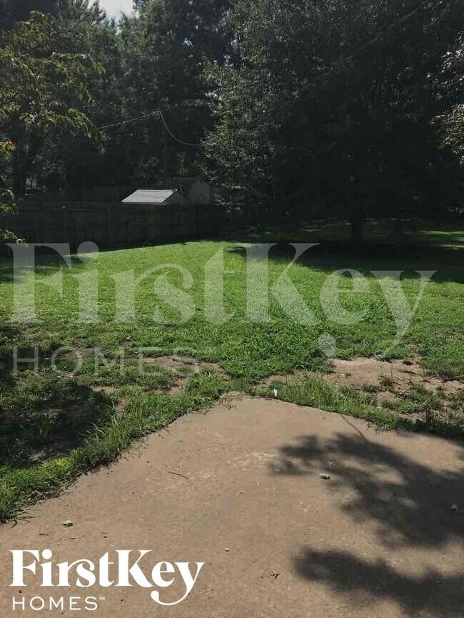 Building Photo - 5436 Woodson Rd