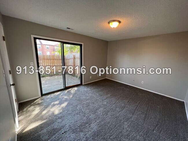 Building Photo - Half duplex AVAILABLE NOW