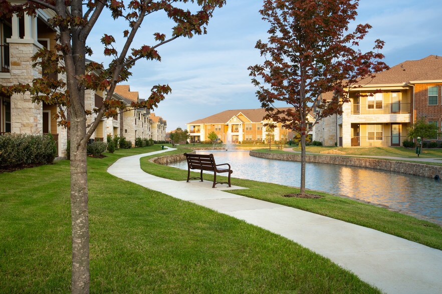 Enclave at Mira Lagos 2629 S Grand Peninsula Dr Grand Prairie TX