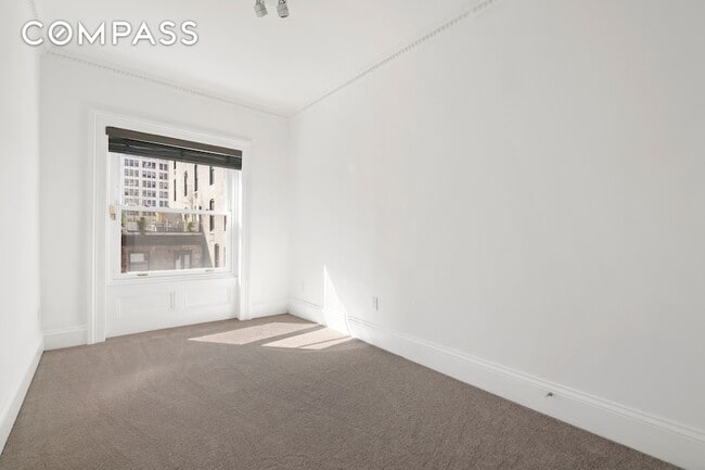 Building Photo - 114 E 30th St