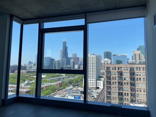 Building Photo - 1405 S Wabash Ave