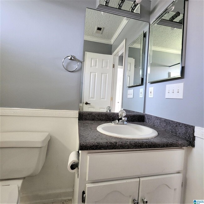 Building Photo - 3013 Bowron Rd