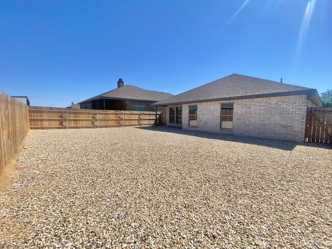 Building Photo - 3 bed 2 bath New Construction Home Available Now