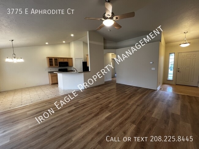 Building Photo - 3775 E Aphrodite Ct