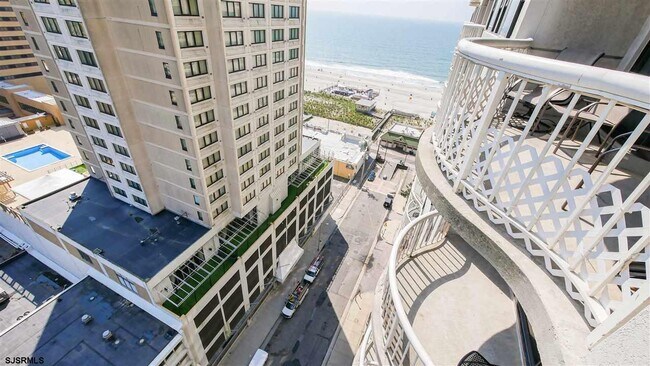 Building Photo - 3101 Boardwalk