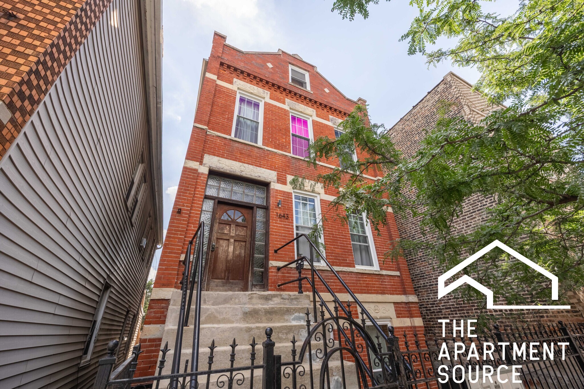 Building Photo - 1653 S Throop St