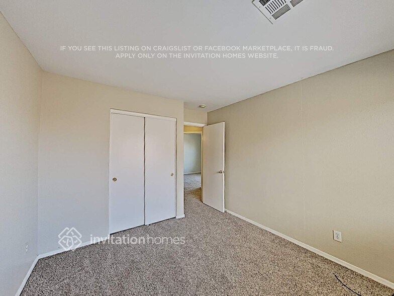 Building Photo - 7755 W Stella Ave